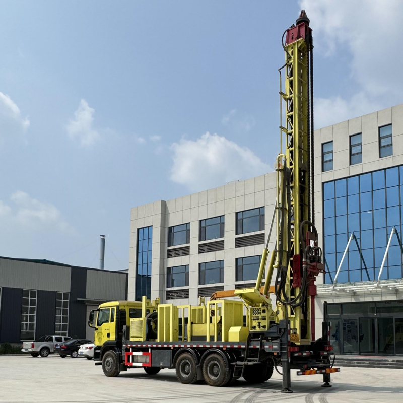 Scène de travail de la foreuse de puits d