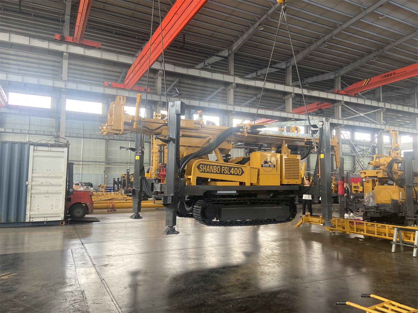 Lors de l'achat du système d'échantillonnage cyclonique trois-en-un WR600RC-CS3, que faut-il vérifier auprès du fabricant concernant la précision de division des échantillons et la gestion de la contamination ?