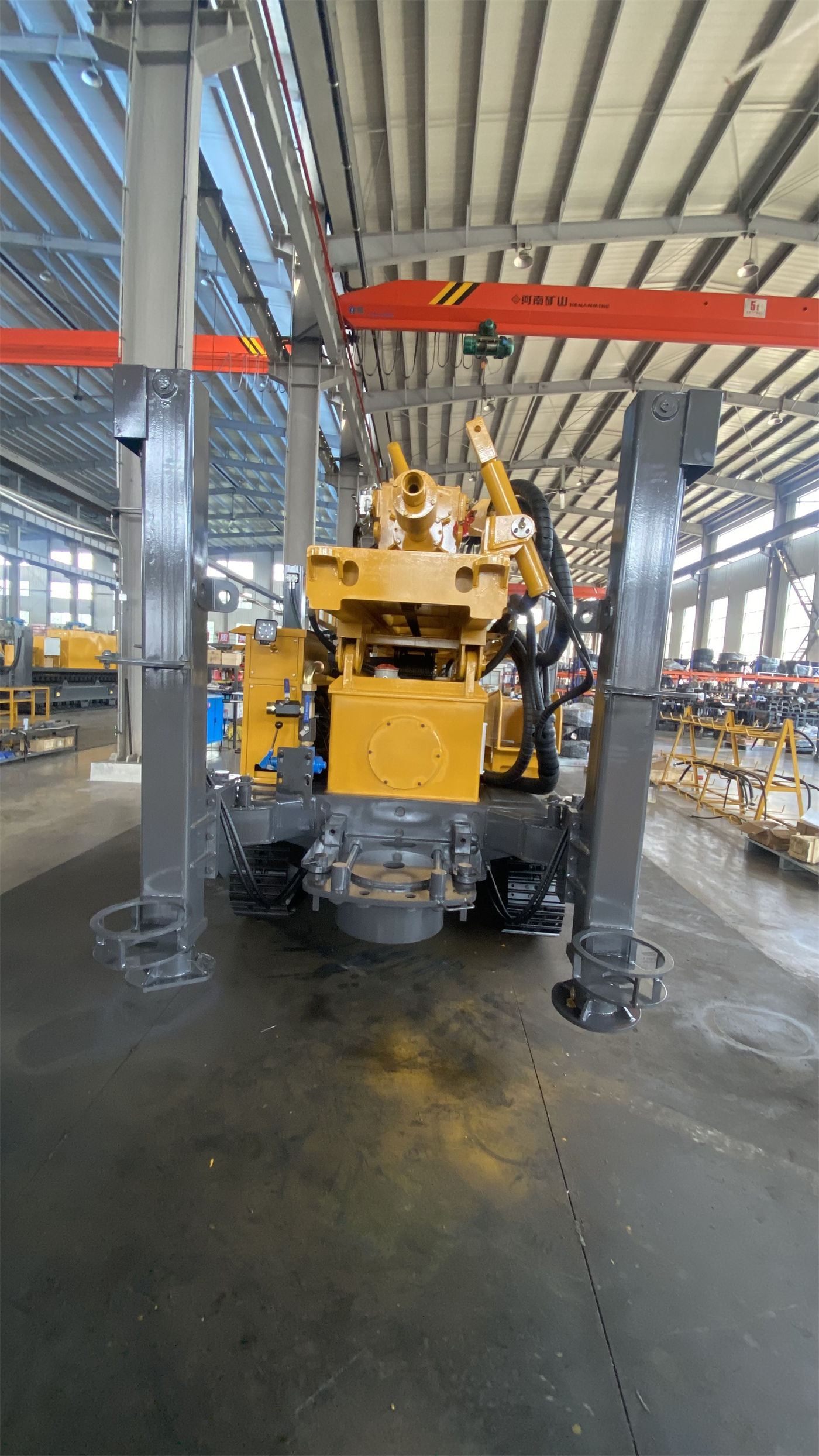 Sous quelles conditions de chantier la profondeur de forage de 1000 m du WRT1000 est-elle valable