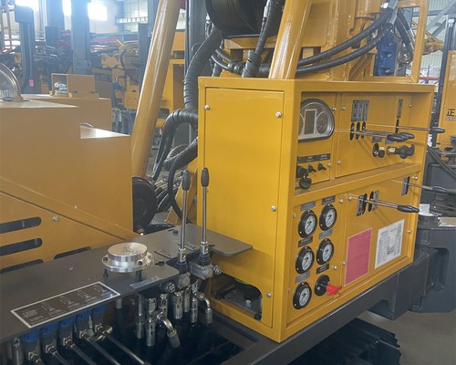 Achat du foreuse d'eau sur chenilles WR400QS 400 m : comment vérifier la force de levage de 22 T et 
